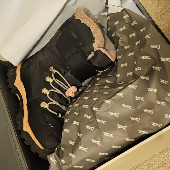 💯Auth Cougar Girls Toasty Black/Pink Snow Boots US4Y /Eu35.5 - Picture 12 of 13